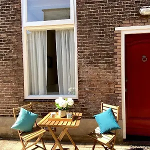 Appartement Basic Little House Scheveningen, Den Haag